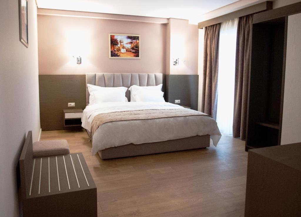 Agsel Hotel & Spa Тирана Экстерьер фото